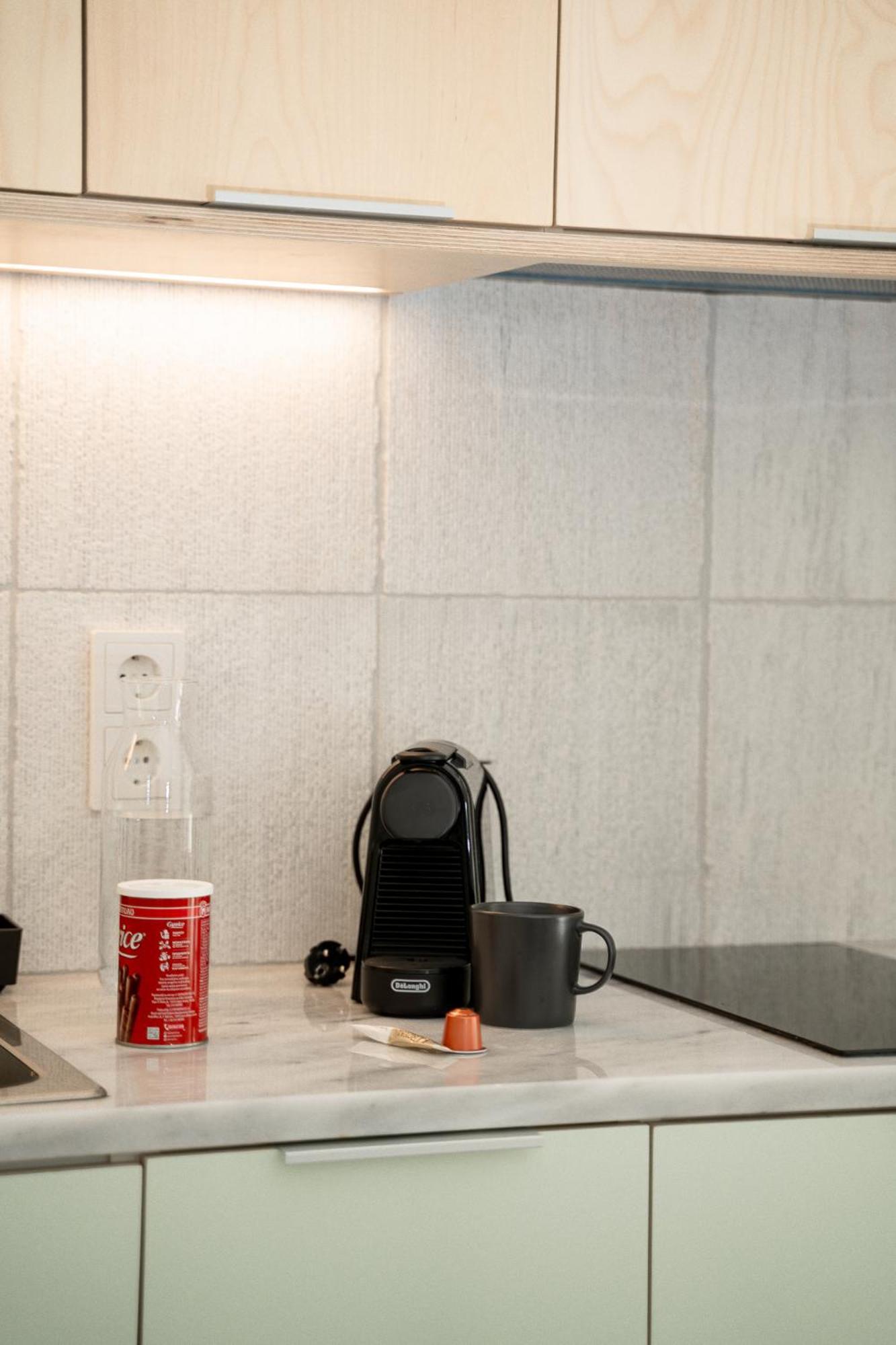 Mooeve Exarchia Apartment เอเธนส์ ภายนอก รูปภาพ