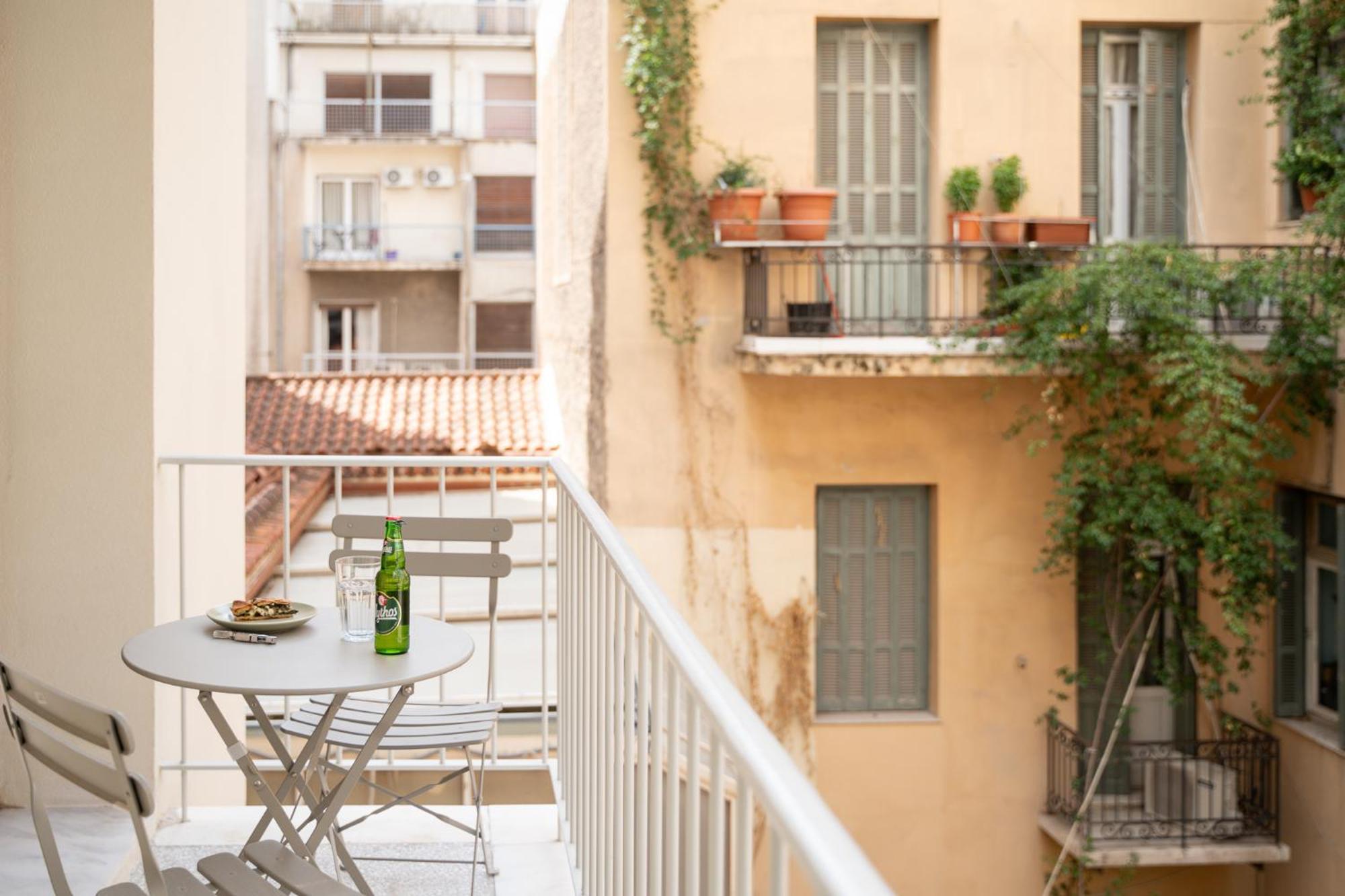 Mooeve Exarchia Apartment เอเธนส์ ภายนอก รูปภาพ