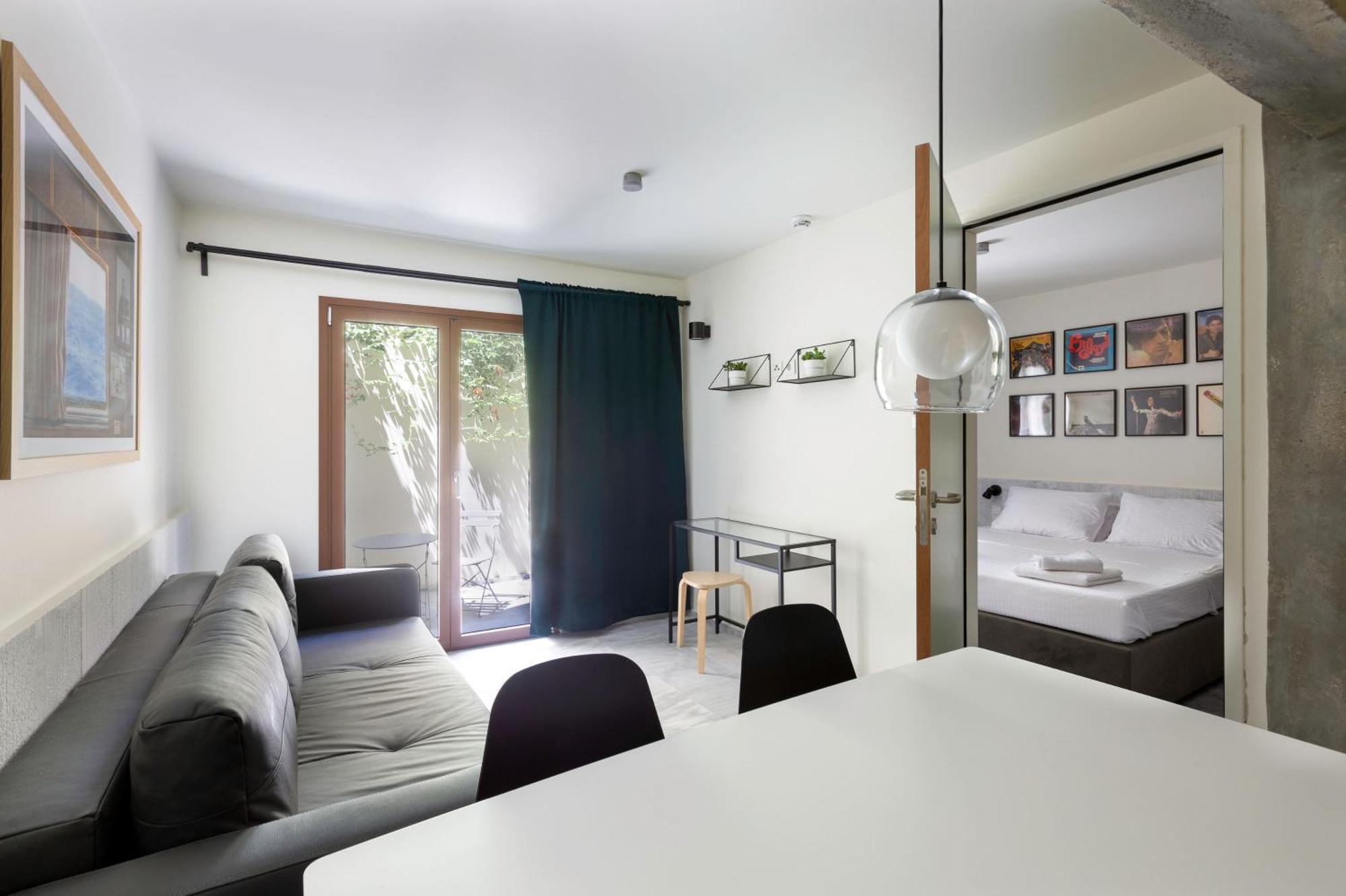 Mooeve Exarchia Apartment เอเธนส์ ภายนอก รูปภาพ